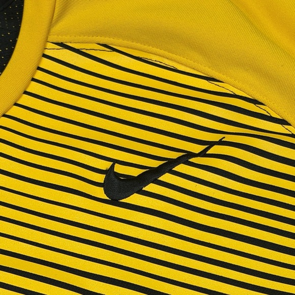 Nike Dri-FIT Iowa Hawkeyes Long Sleeve Shooting Shirt Mens XL Black Yellow NCAA - Picture 5 of 11